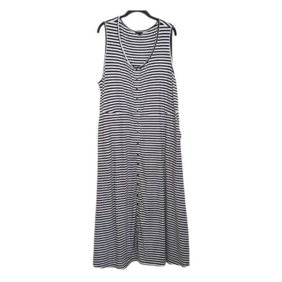 Torrid Sleeveless Black and White Stripe Jersey Snap Front Dress w/ Pockets - Picture 4 of 11